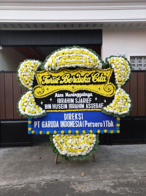 Papan Bunga Duka di Supiori Timur